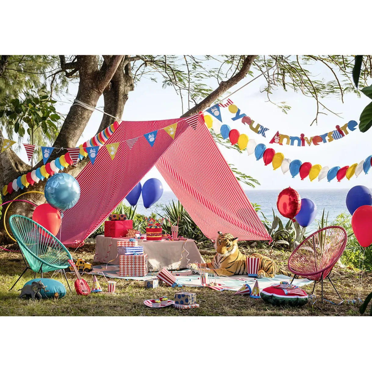 Gifi Boîte à bonbons ou pop corn Circus x 4^ Loisirs Créatifs Et Emballage Cadeau