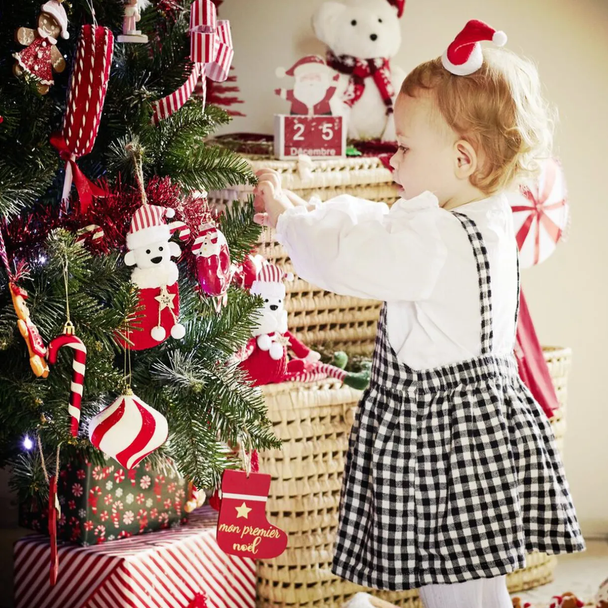 Clearance Gifi Chaussette de Noël en bois à suspendre "Mon 1er Noël" 8,5x9,5cm