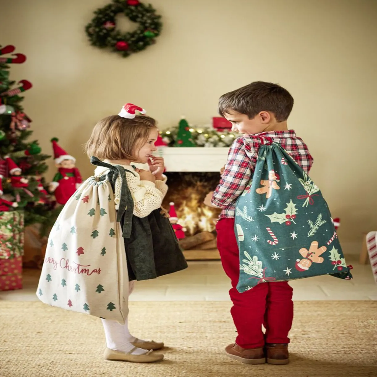 Gifi Sac zip décor Noël avec poignées H40x42cm - 3 modèles^ Loisirs Créatifs Et Emballage Cadeau