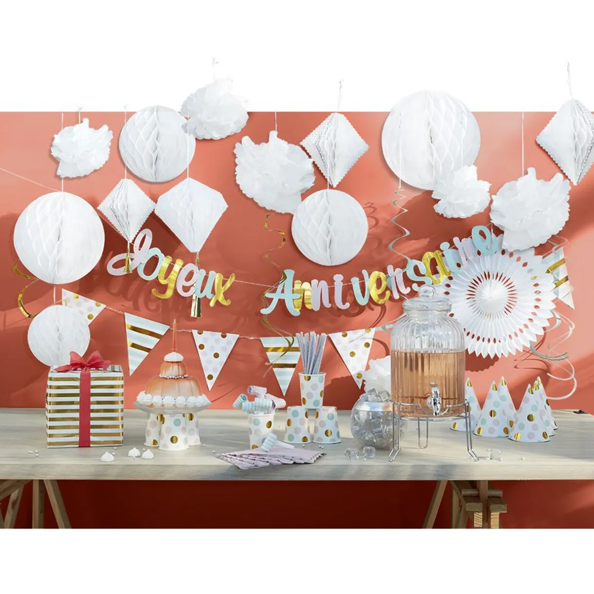 Outlet Gifi Suspension 2 boules en papier blanc et son pompon